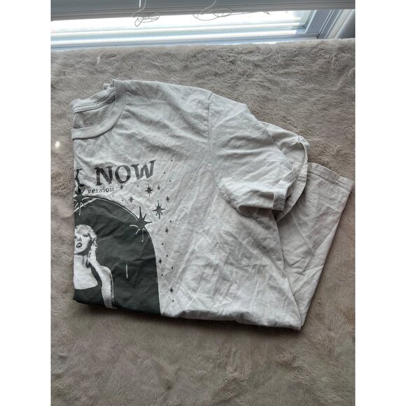 Taylor Swift Speak Now Taylors Version Graphic T-Shirt L 100% Cotton Unisex Ligh - Picture 5 of 5